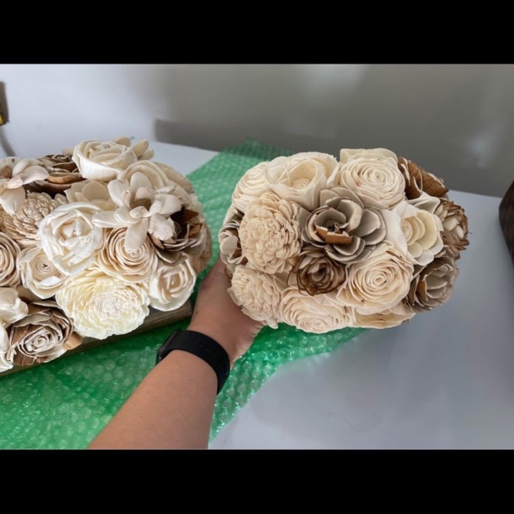 Elegant Cream and Brown Floral Arrangement